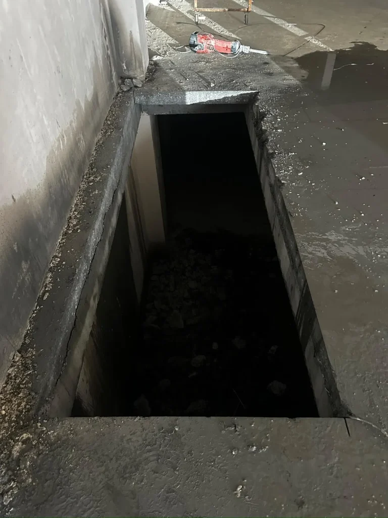 Beton döşemede şaft açıklığı için kesilmiş alan